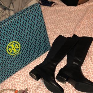 Tory Burch boots 🖤